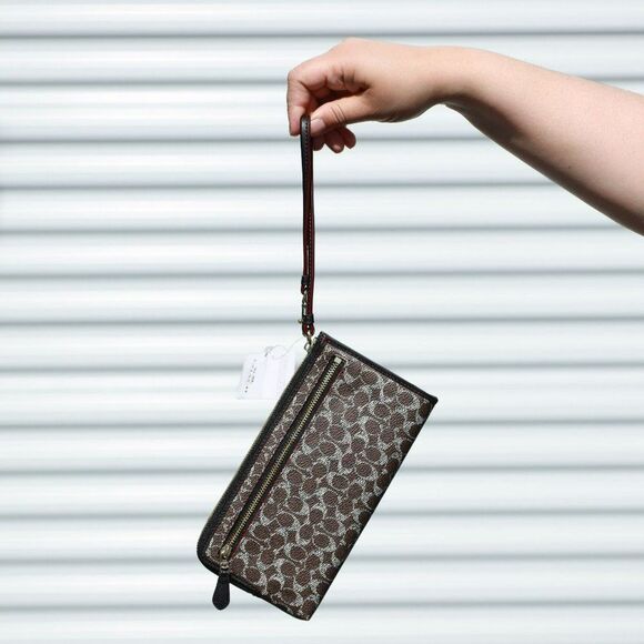 NEW Coach Signature L-Zip Wallet in Saddle Black - Picture 3 of 9